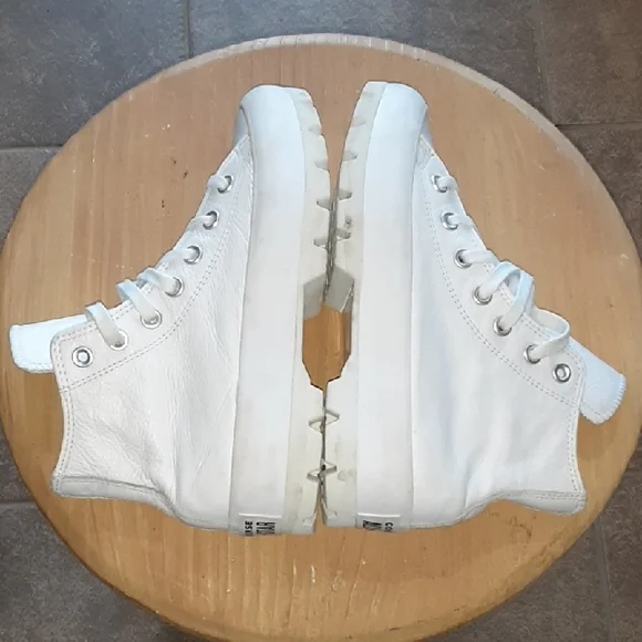 Converse Chuck Taylor All Star Lugged 2.0 Leather High Top - White -Women's 6.5 - Picture 7 of 11
